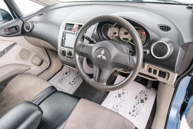 Mitsubishi Colt VI (Z20/Z30) с пробегом 2003 года, цена 399 000 рублей, 254154 км, хэтчбек, Автокод Объявления