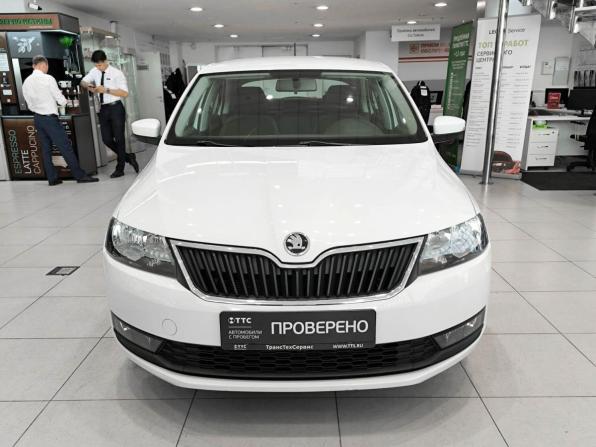 Skoda Rapid I Рестайлинг с пробегом 2019 года, цена 1 360 000 рублей, 66315 км, лифтбек, Автокод Объявления