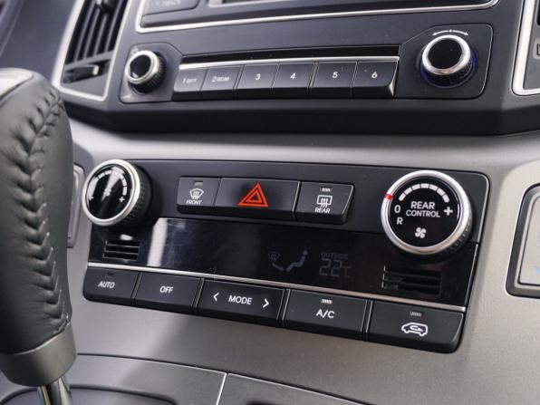 Hyundai H-1 II Рестайлинг 2 с пробегом 2019 года, цена 3 370 000 рублей, 164469 км, минивэн, Автокод Объявления