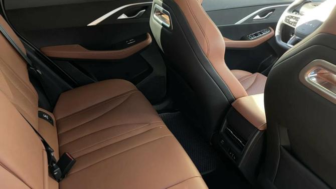 Omoda C5 I с пробегом 2022 года, цена 1 690 000 рублей, 64300 км, внедорожник, Автокод Объявления