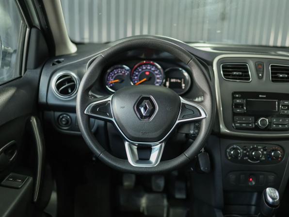 Renault Sandero II Рестайлинг с пробегом 2020 года, цена 1 420 000 рублей, 32010 км, хэтчбек, Автокод Объявления