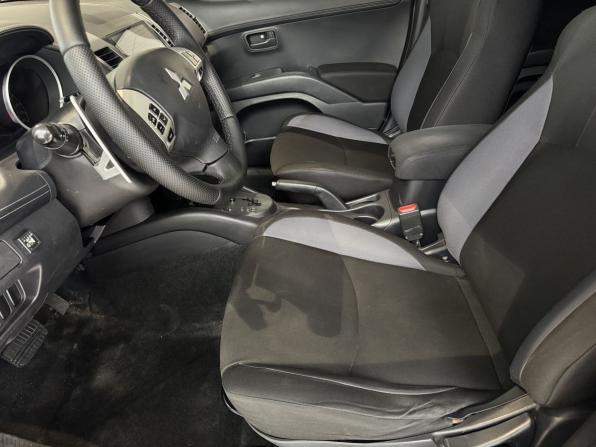 Mitsubishi Outlander II Рестайлинг с пробегом 2009 года, цена 940 000 рублей, 226254 км, внедорожник, Автокод Объявления