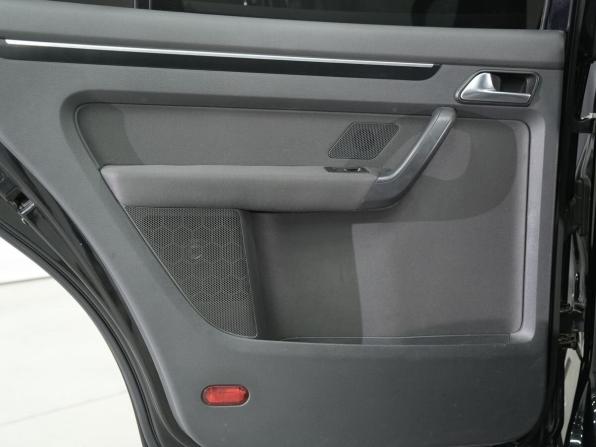 Volkswagen Touran I Рестайлинг 2 с пробегом 2012 года, цена 880 000 рублей, 210000 км, компактвэн, Автокод Объявления