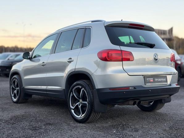 Volkswagen Tiguan I Рестайлинг с пробегом 2011 года, цена 1 025 000 рублей, 207000 км, внедорожник, Автокод Объявления