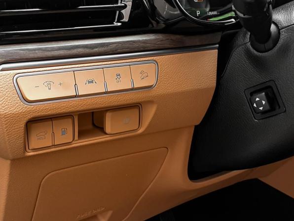 Kia Mohave I Рестайлинг 2 с пробегом 2020 года, цена 4 025 000 рублей, 126417 км, внедорожник, Автокод Объявления