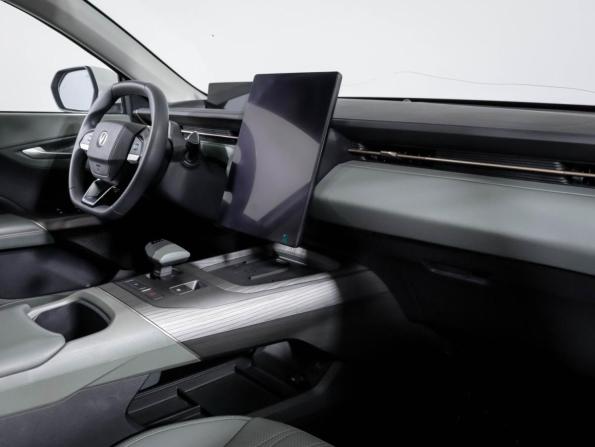 Changan Lamore с пробегом 2024 года, цена 1 980 000 рублей, 24373 км, седан, Автокод Объявления