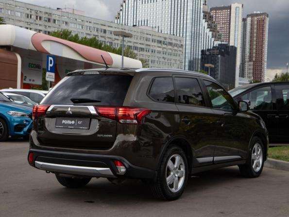 Mitsubishi Outlander III Рестайлинг 2 с пробегом 2015 года, цена 1 423 000 рублей, 229521 км, внедорожник, Автокод Объявления