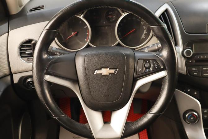 Chevrolet Cruze I Рестайлинг с пробегом 2013 года, цена 639 000 рублей, 200100 км, седан, Автокод Объявления