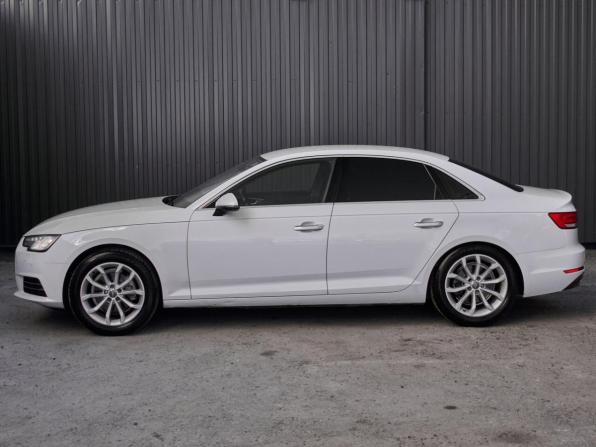 Audi A4 V (B9) с пробегом 2016 года, цена 1 750 000 рублей, 233810 км, седан, Автокод Объявления