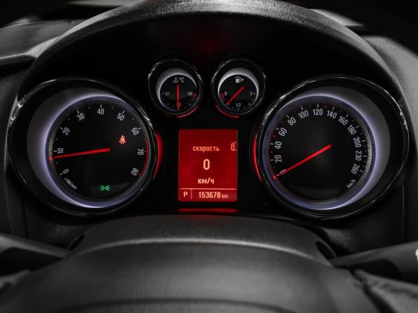Opel Astra J Рестайлинг с пробегом 2013 года, цена 750 000 рублей, 153676 км, хэтчбек, Автокод Объявления
