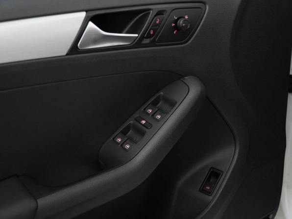 Volkswagen Jetta VI Рестайлинг с пробегом 2017 года, цена 1 347 055 рублей, 106304 км, седан, Автокод Объявления