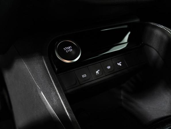 Renault Kaptur I Рестайлинг с пробегом 2022 года, цена 1 749 700 рублей, 49130 км, внедорожник, Автокод Объявления