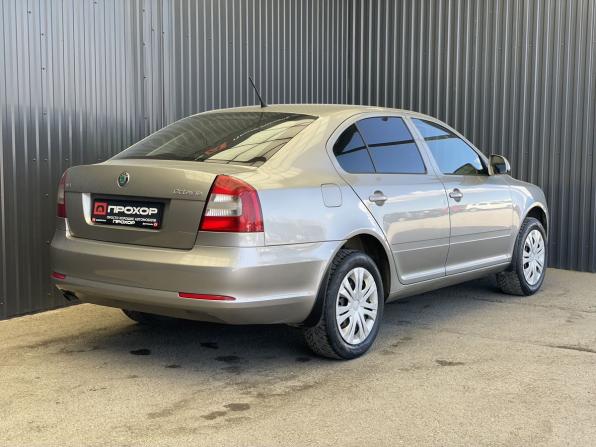 Skoda Octavia II (A5) Рестайлинг с пробегом 2012 года, цена 797 000 рублей, 182687 км, лифтбек, Автокод Объявления