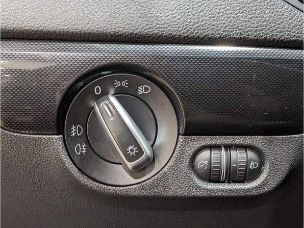 Volkswagen Jetta VI с пробегом 2013 года, цена 835 000 рублей, 256000 км, седан, Автокод Объявления