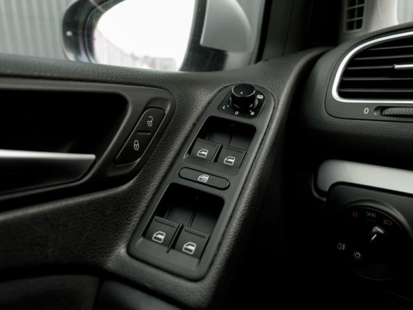 Volkswagen Golf VI с пробегом 2011 года, цена 870 000 рублей, 192385 км, хэтчбек, Автокод Объявления