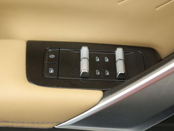 Geely Atlas II с пробегом 2023 года, цена 2 452 000 рублей, 93000 км, внедорожник, Автокод Объявления