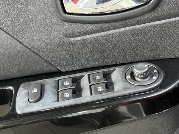 Renault Kaptur I с пробегом 2017 года, цена 1 307 000 рублей, 100195 км, внедорожник, Автокод Объявления