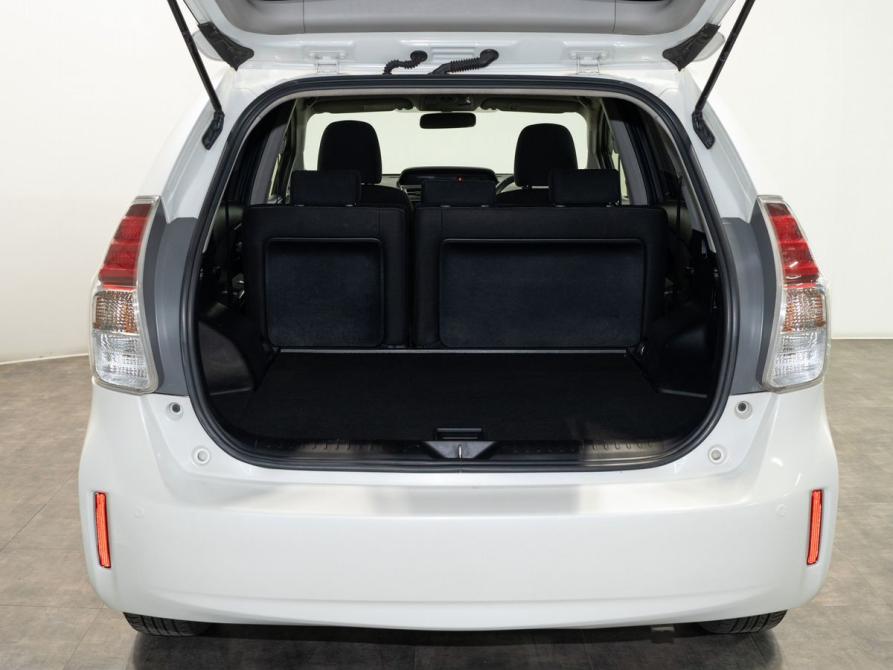 Toyota Prius Alpha I (ZVW40/41) Рестайлинг Чита  - изображение 17