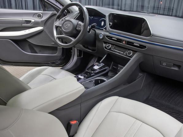 Hyundai Sonata VIII (DN8) с пробегом 2022 года, цена 2 749 000 рублей, 70470 км, седан, Автокод Объявления