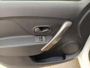Renault Logan II Санкт-Петербург  - изображение 32