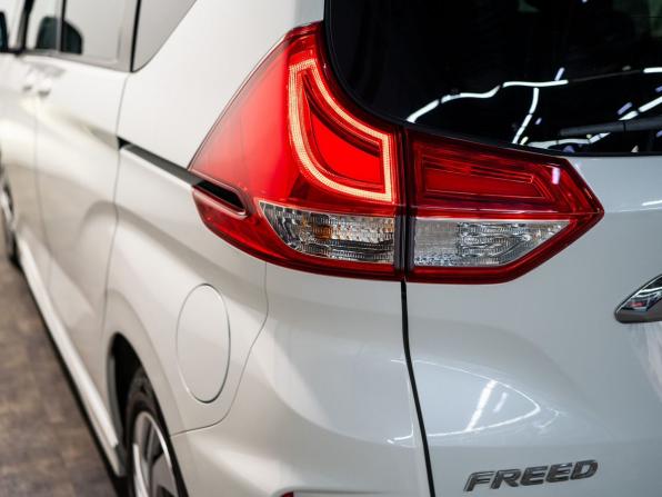 Honda Freed II с пробегом 2018 года, цена 1 415 000 рублей, 130210 км, компактвэн, Автокод Объявления