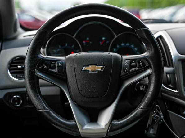 Chevrolet Cruze I Рестайлинг с пробегом 2013 года, цена 699 000 рублей, 194634 км, хэтчбек, Автокод Объявления
