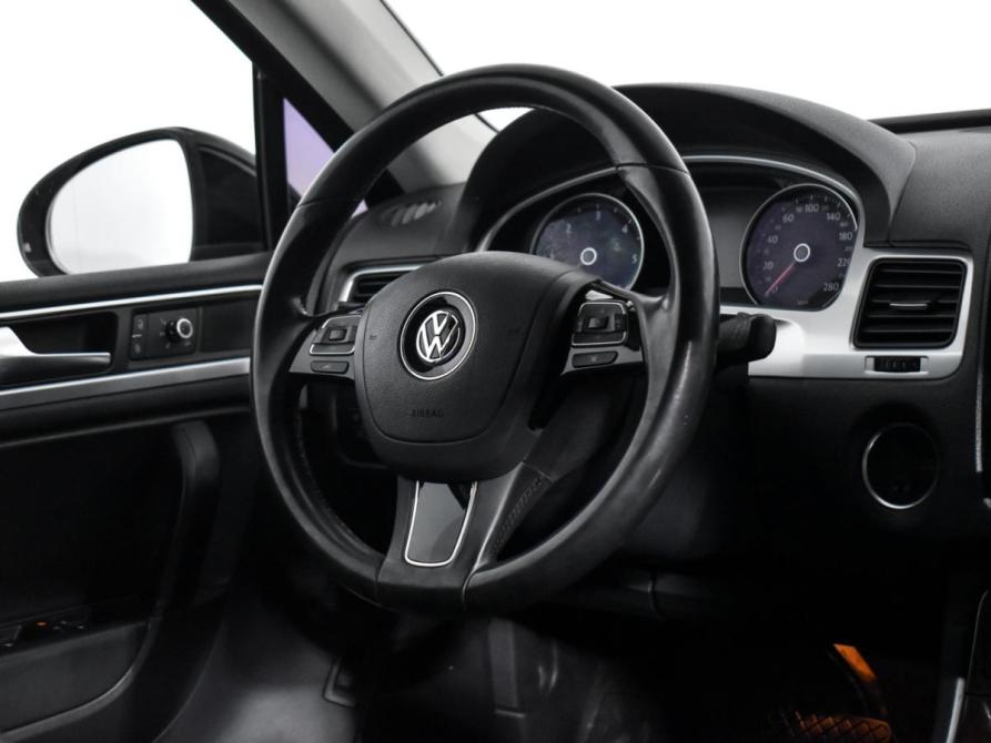 Volkswagen Touareg II Санкт-Петербург  - изображение 18