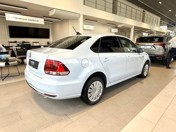 Volkswagen Polo V Рестайлинг с пробегом 2018 года, цена 799 900 рублей, 254218 км, седан, Автокод Объявления