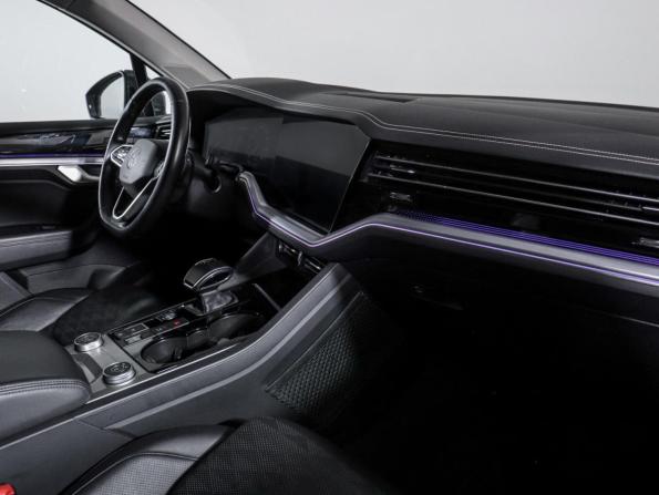 Volkswagen Touareg III с пробегом 2021 года, цена 4 800 000 рублей, 133650 км, внедорожник, Автокод Объявления