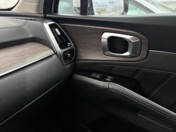 Kia Sorento IV с пробегом 2022 года, цена 3 820 000 рублей, 84230 км, внедорожник, Автокод Объявления