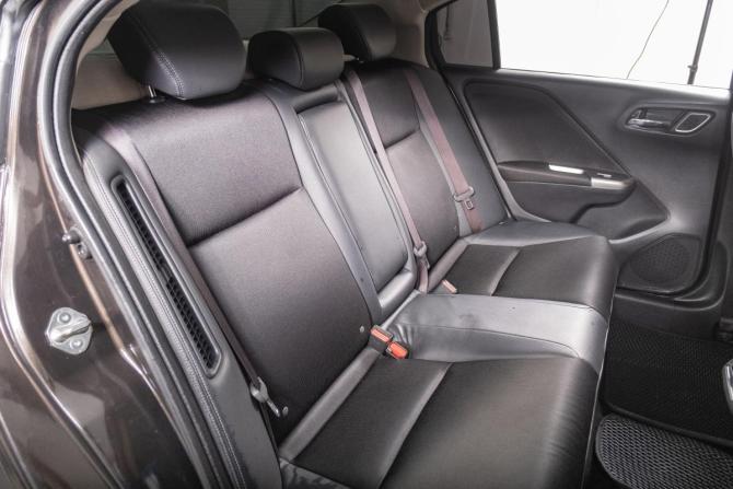 Honda Grace I с пробегом 2015 года, цена 999 000 рублей, 92000 км, седан, Автокод Объявления