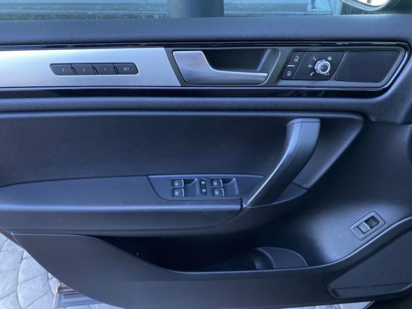 Volkswagen Touareg II Рестайлинг с пробегом 2014 года, цена 2 259 000 рублей, 216180 км, внедорожник, Автокод Объявления