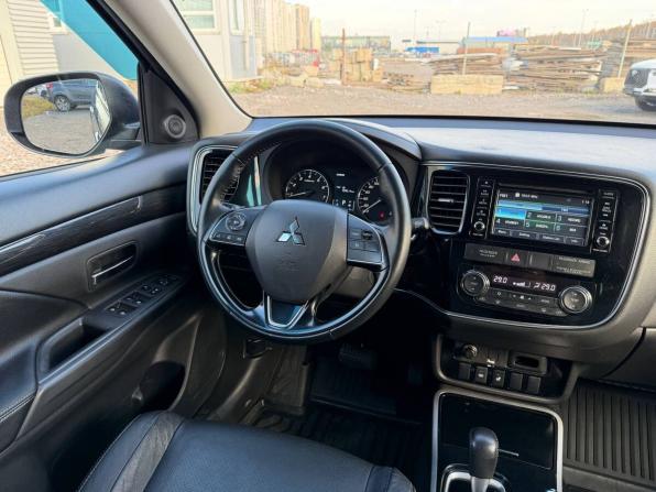 Mitsubishi Outlander III Рестайлинг 2 с пробегом 2017 года, цена 1 665 000 рублей, 161954 км, внедорожник, Автокод Объявления