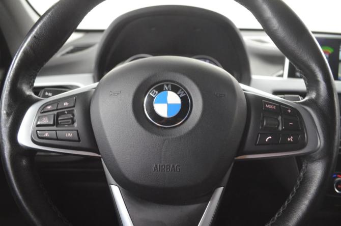 BMW X1 II (F48) Рестайлинг с пробегом 2019 года, цена 1 800 000 рублей, 126000 км, внедорожник, Автокод Объявления