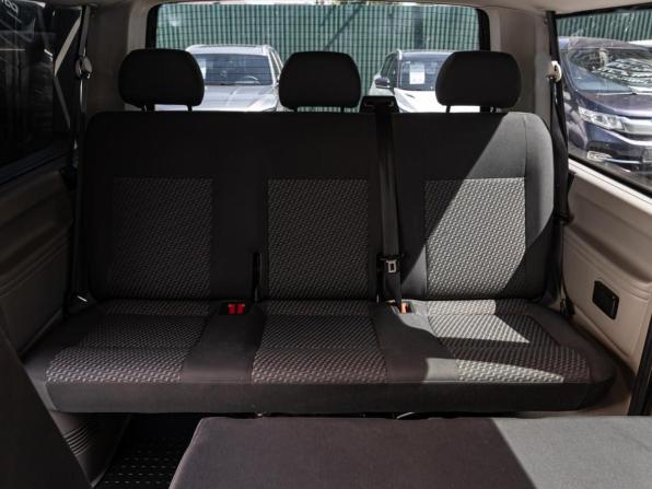 Volkswagen Caravelle T5 Рестайлинг с пробегом 2013 года, цена 2 135 000 рублей, 300375 км, минивэн, Автокод Объявления