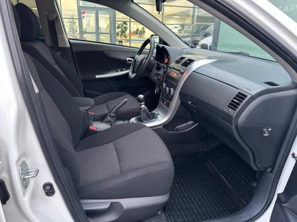 Toyota Corolla X (E140 E150) Рестайлинг с пробегом 2012 года, цена 1 040 000 рублей, 150000 км, седан, Автокод Объявления