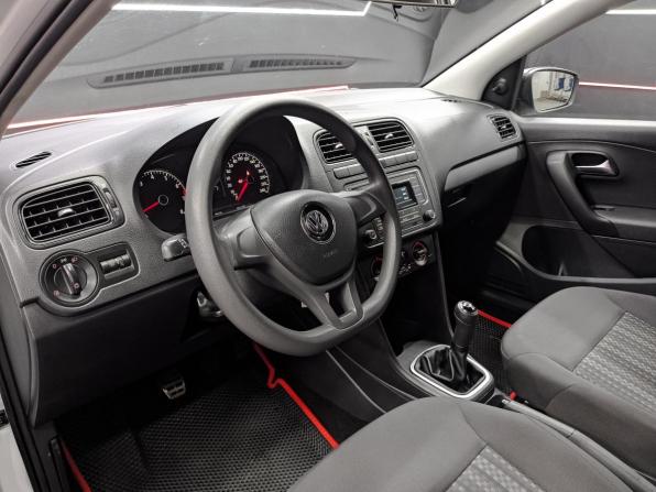 Volkswagen Polo V Рестайлинг с пробегом 2019 года, цена 960 000 рублей, 119615 км, седан, Автокод Объявления