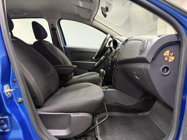 Renault Sandero II Рестайлинг с пробегом 2019 года, цена 1 275 000 рублей, 62000 км, хэтчбек, Автокод Объявления