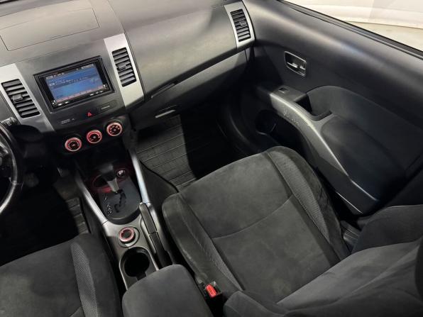 Mitsubishi Outlander II с пробегом 2008 года, цена 1 050 000 рублей, 335139 км, внедорожник, Автокод Объявления
