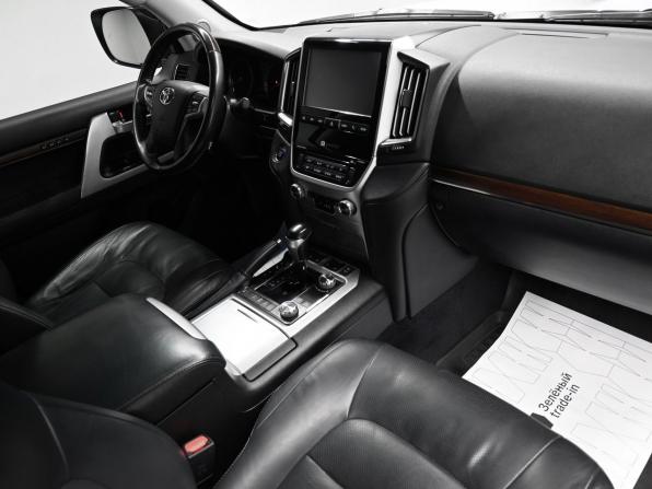 Toyota Land Cruiser 200 Series Рестайлинг 2 с пробегом 2015 года, цена 5 450 000 рублей, 170541 км, внедорожник, Автокод Объявления