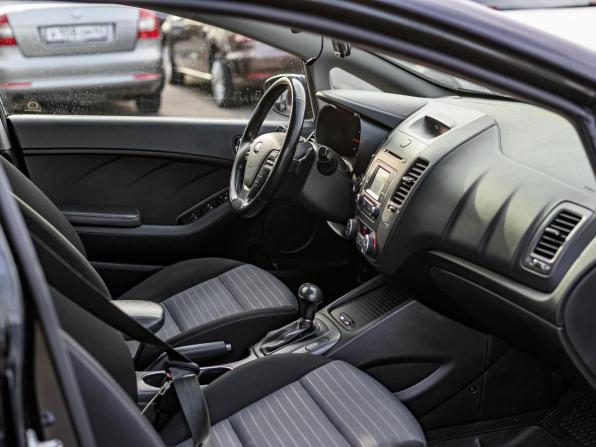 Kia Cerato III Рестайлинг (Classic) с пробегом 2016 года, цена 1 318 000 рублей, 158947 км, седан, Автокод Объявления