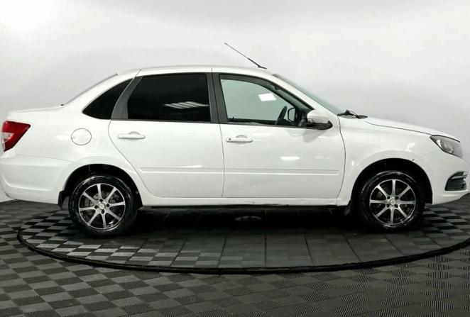 Lada (ВАЗ) Granta I Рестайлинг с пробегом 2023 года, цена 735 000 рублей, 38195 км, седан, Автокод Объявления
