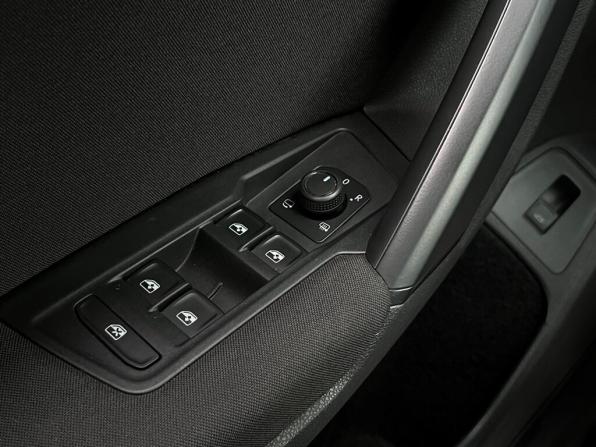 Volkswagen Tiguan II Рестайлинг с пробегом 2021 года, цена 2 505 700 рублей, 85756 км, внедорожник, Автокод Объявления