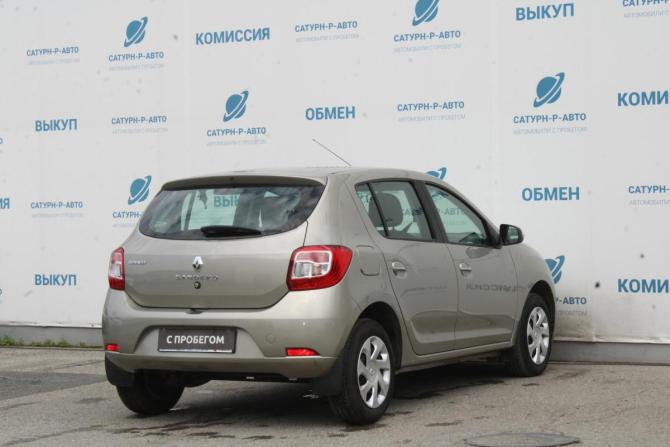 Renault Sandero II с пробегом 2016 года, цена 900 000 рублей, 104000 км, хэтчбек, Автокод Объявления