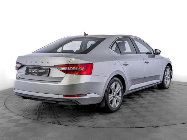 Skoda Superb III Рестайлинг с пробегом 2021 года, цена 2 440 000 рублей, 133030 км, лифтбек, Автокод Объявления
