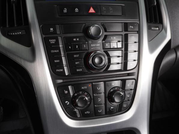 Opel Astra J Рестайлинг с пробегом 2012 года, цена 855 000 рублей, 117954 км, хэтчбек, Автокод Объявления