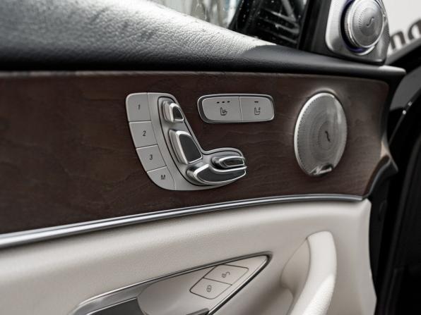 Mercedes-Benz E-Класс V (W213 S213 C238) с пробегом 2017 года, цена 2 930 000 рублей, 166604 км, седан, Автокод Объявления