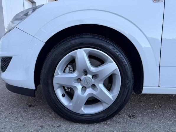 Opel Astra H Рестайлинг с пробегом 2014 года, цена 730 000 рублей, 129864 км, хэтчбек, Автокод Объявления