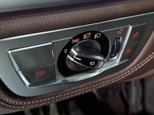 BMW 7 серии VI (G11/G12) Рестайлинг с пробегом 2019 года, цена 5 600 000 рублей, 98399 км, седан, Автокод Объявления
