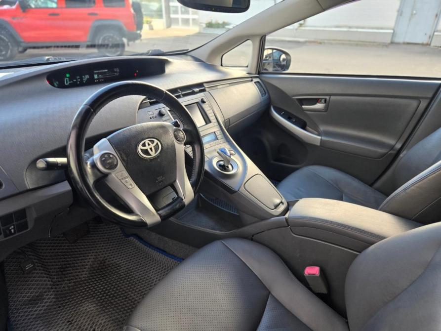 Toyota Prius III (XW30) Санкт-Петербург  - изображение 7